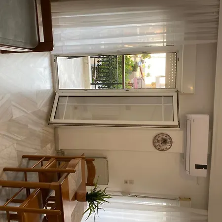 Alexandra Apartment